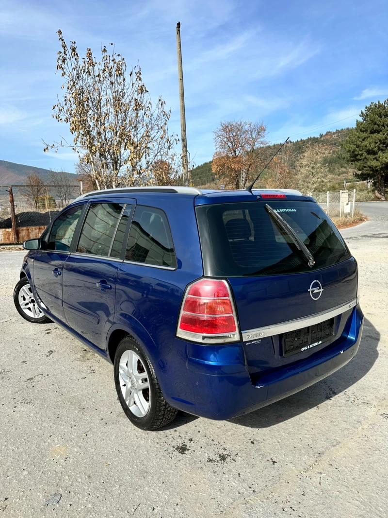 Opel Zafira 1.9 CDTI, снимка 4 - Автомобили и джипове - 47766922