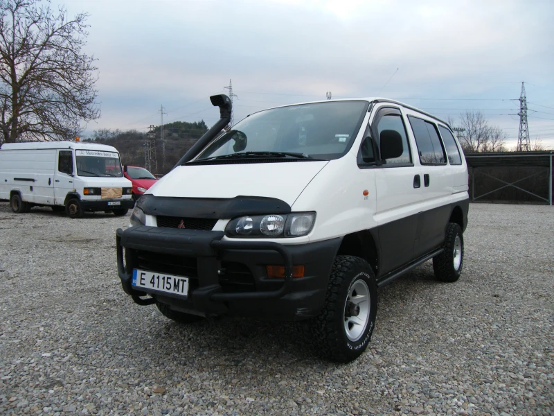 Mitsubishi Space gear  2.4i GAZ инжекцион, снимка 1 - Автомобили и джипове - 49210921