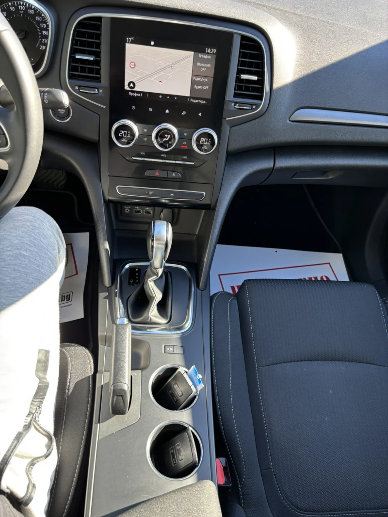 Renault Megane 1.5 DCI BUSINESS, снимка 9 - Автомобили и джипове - 52235453