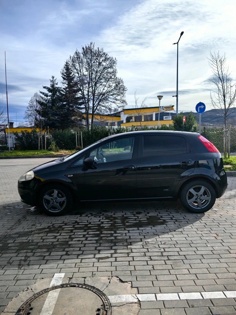 Fiat Punto  GRANDE PUNTO 1.4i, снимка 4 - Автомобили и джипове - 52729041
