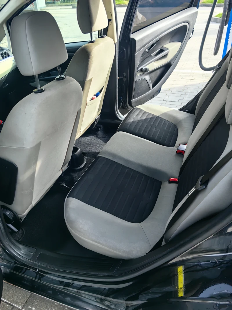 Fiat Punto  GRANDE PUNTO 1.4i, снимка 11 - Автомобили и джипове - 52729041