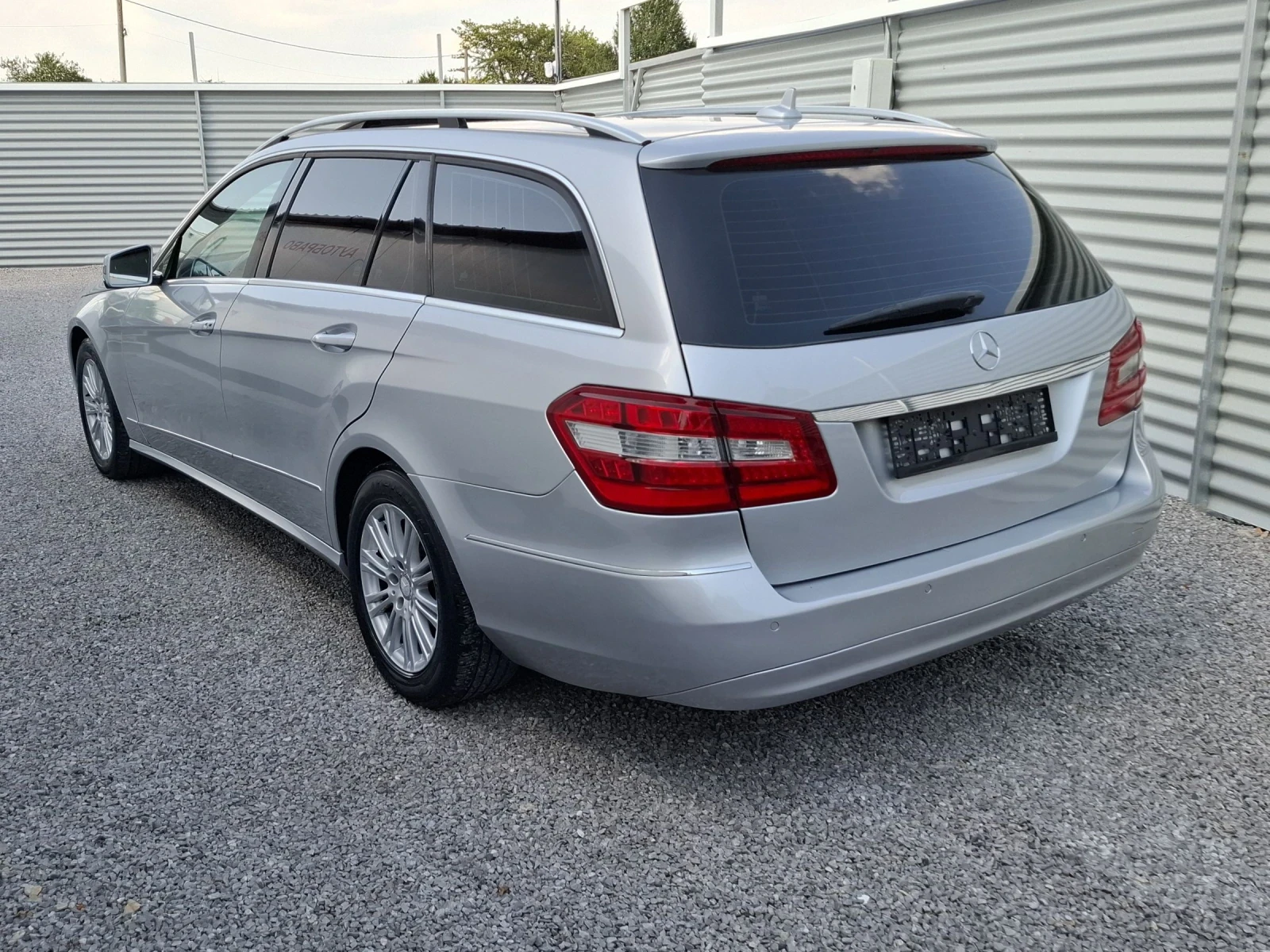 Mercedes-Benz E 220 АВТОМАТИК/ТОП СЪСТОЯНИЕ!!! - изображение 8