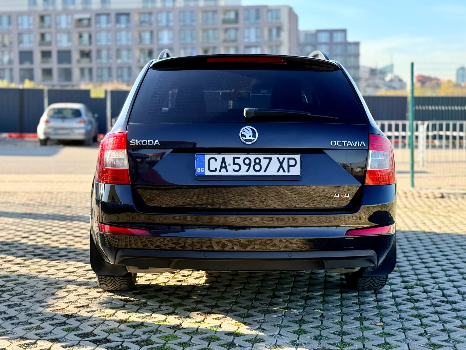 Skoda Octavia 1.8TSI DSG 4x4 141K реални - изображение 3