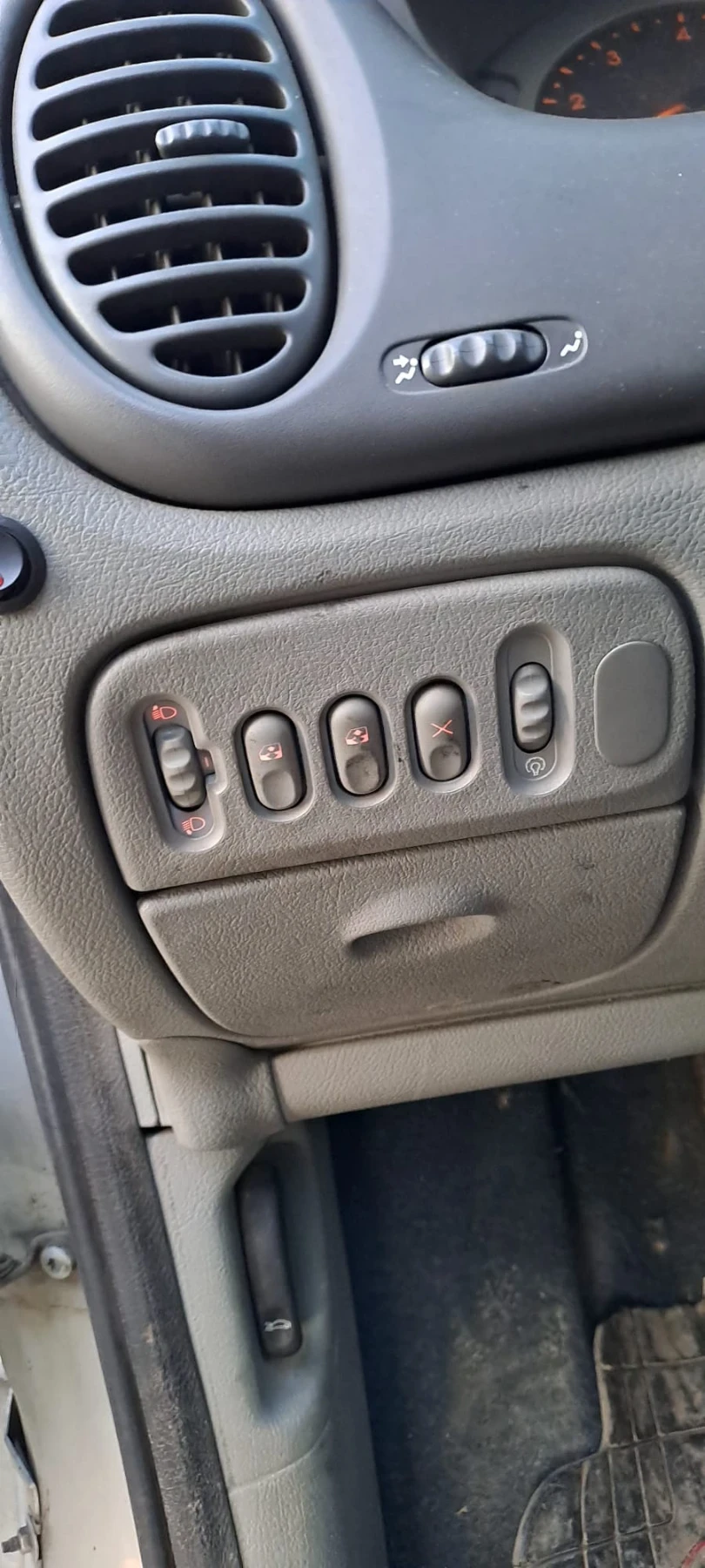 Renault Scenic  - изображение 10