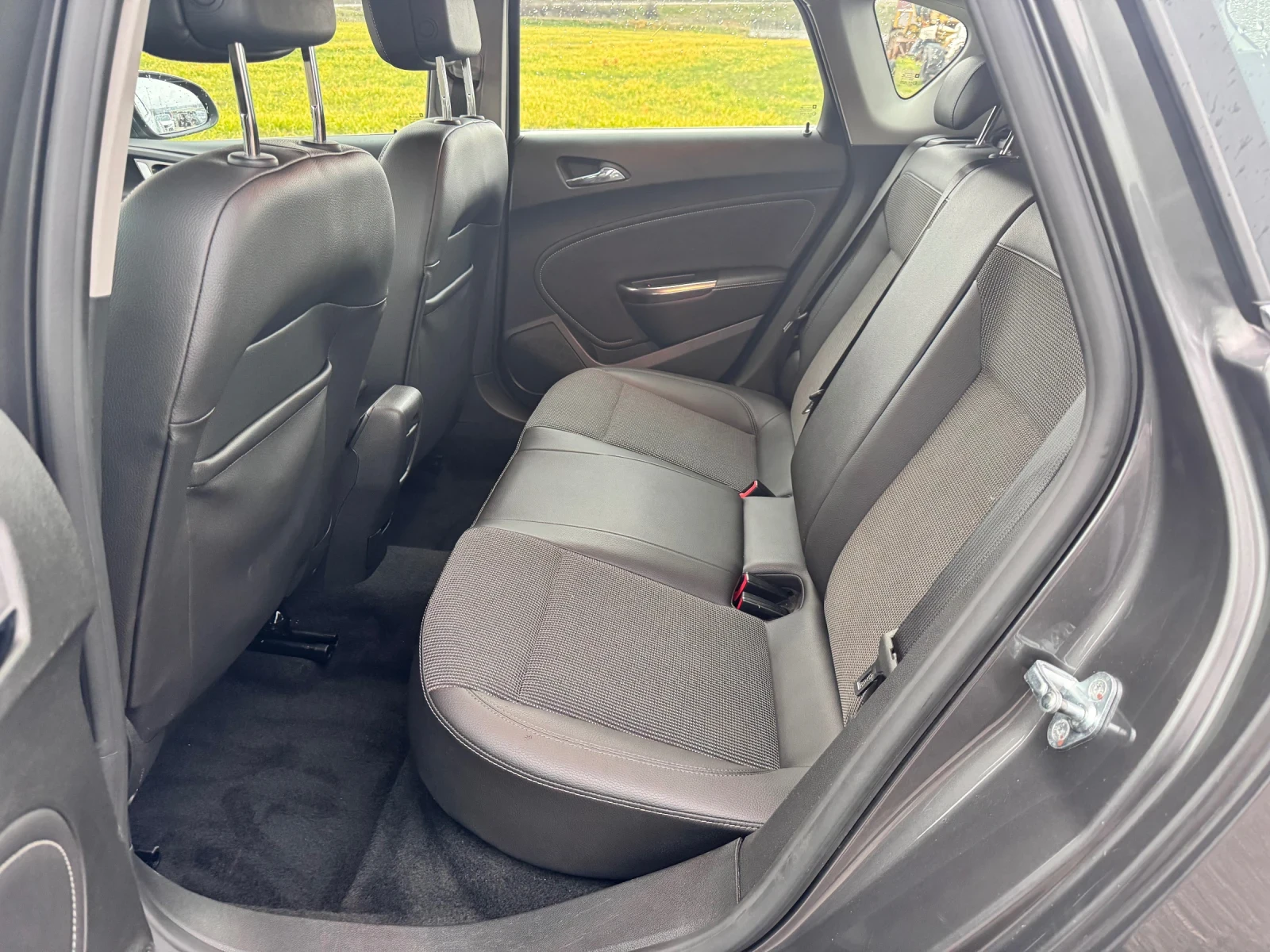 Opel Astra 1.6i cosmo 195�/��� | Mobile.bg � ����������� 12