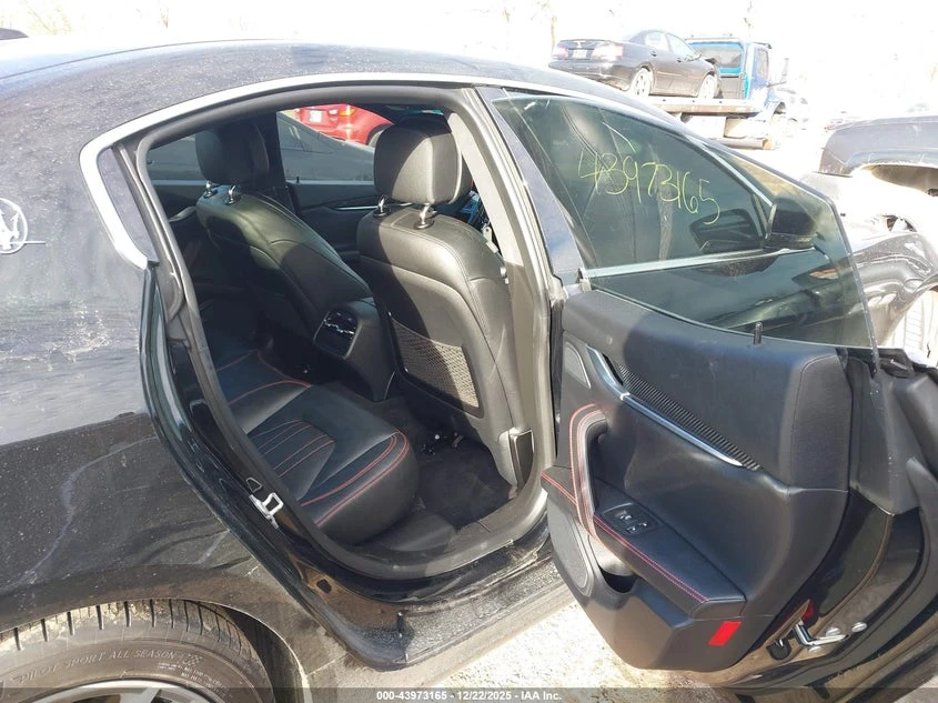 Maserati Ghibli 3l S Q4, снимка 8 - Автомобили и джипове - 53969421