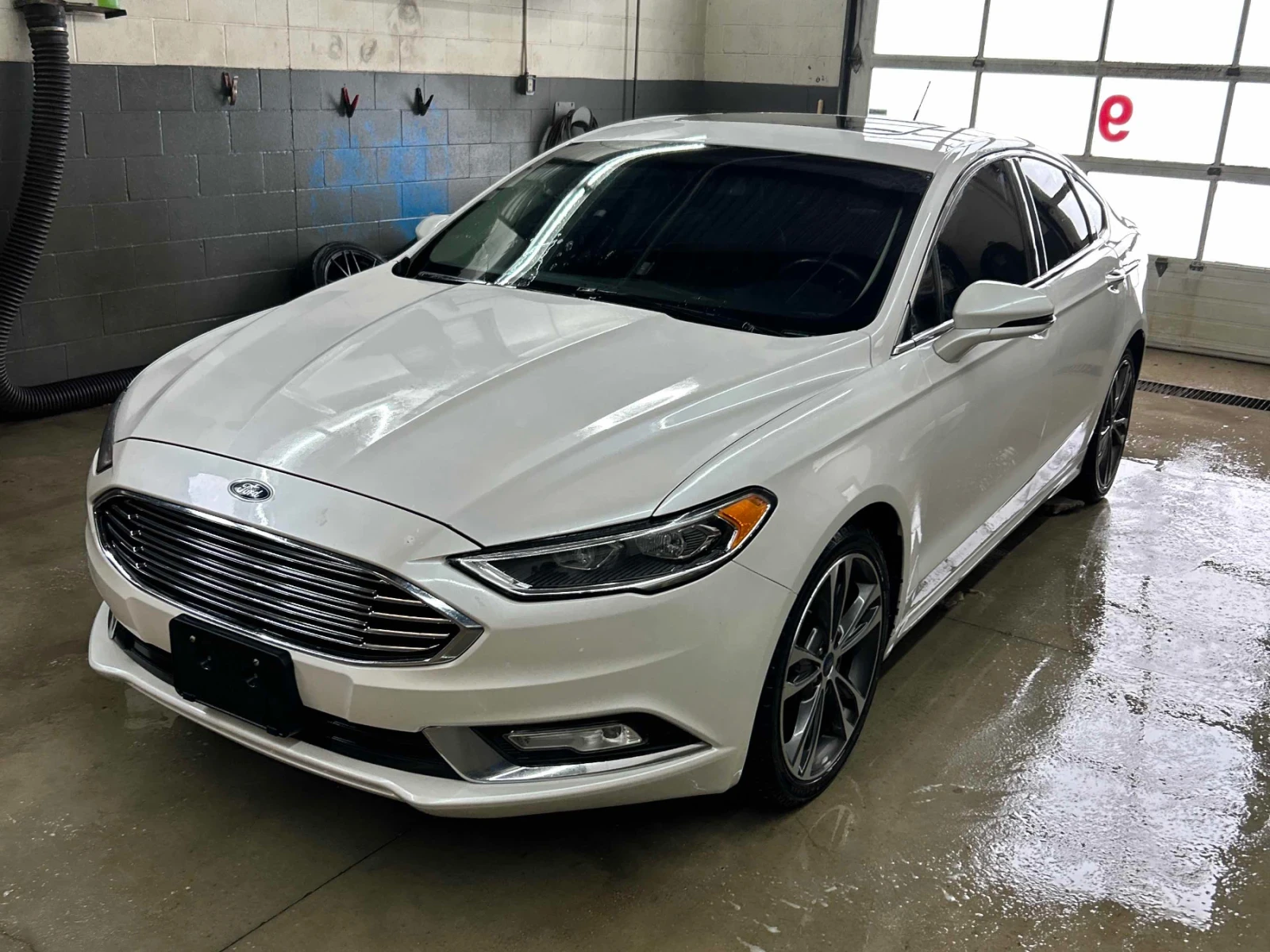 Ford Fusion TITANUM AWD * КАМЕРА * ПОДГРЕВИ * ВТОРИ ЧИФТ ГУМИ  | Auto.bg — изображение 1