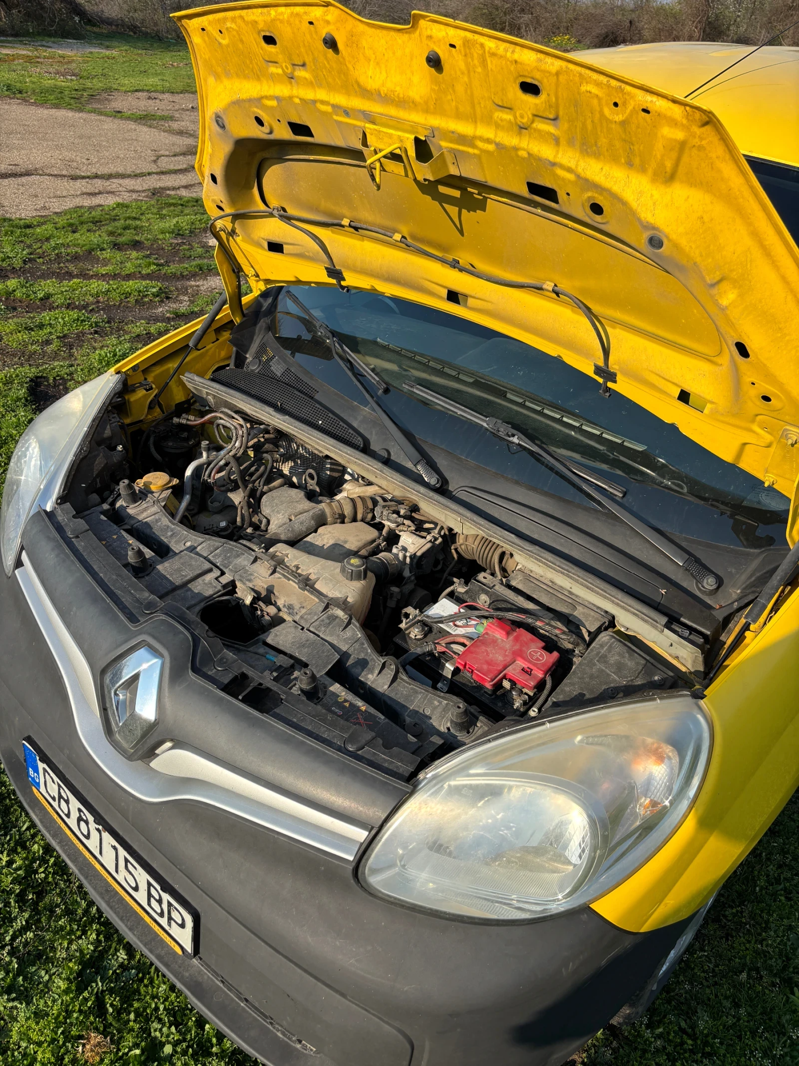 Renault Kangoo 1.5 DCI, снимка 7 - Автомобили и джипове - 54091539