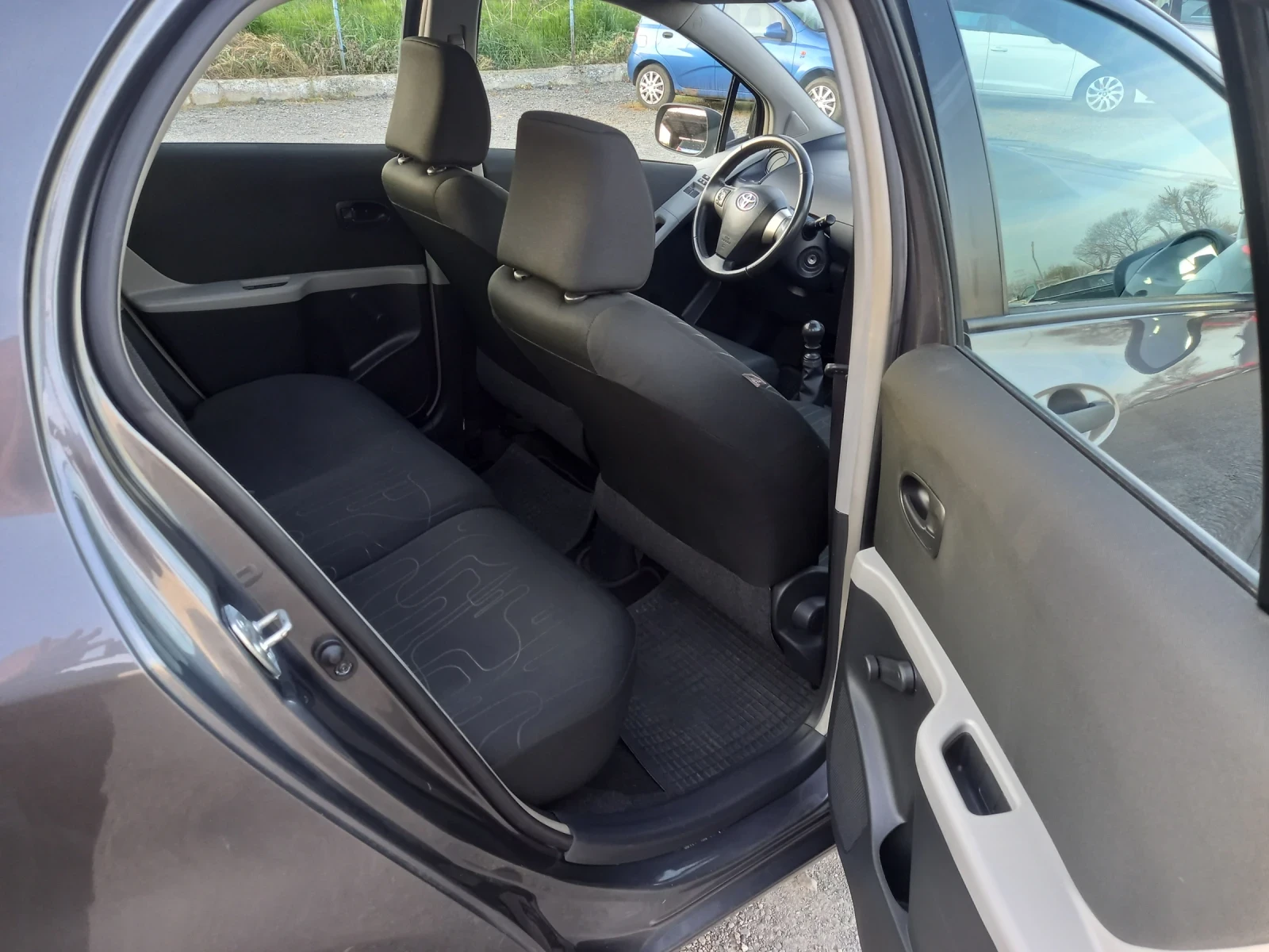 Toyota Yaris 1.33vvti | Mobile.bg � ����������� 10