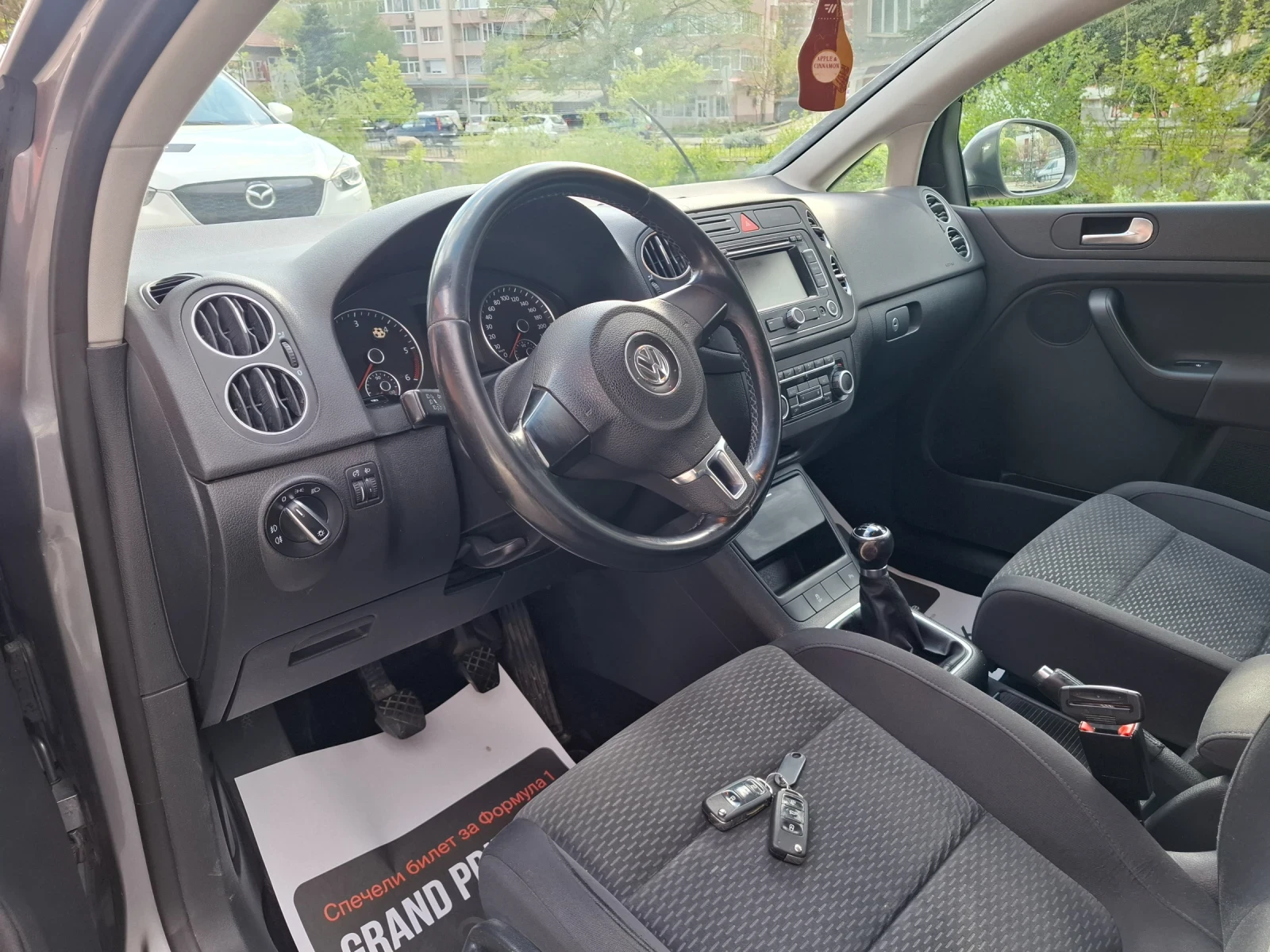VW Golf Plus 1.6 D, снимка 8 - Автомобили и джипове - 54400237