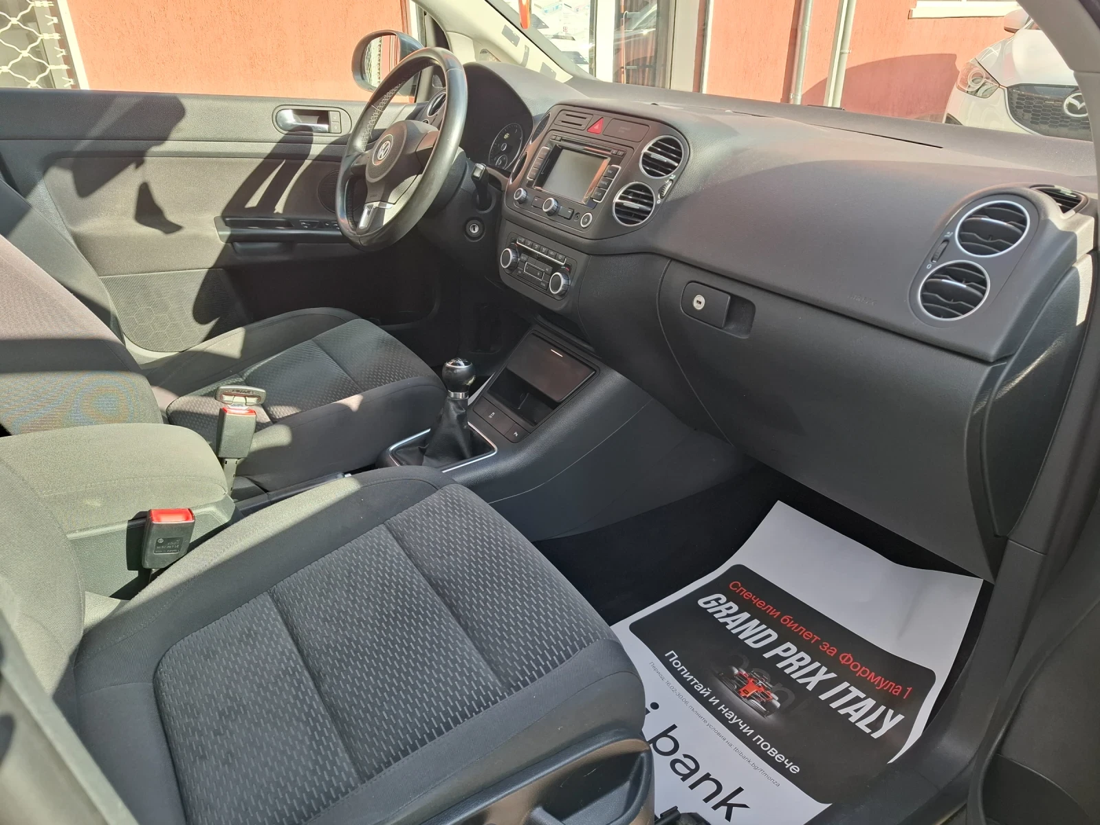 VW Golf Plus 1.6 D, снимка 11 - Автомобили и джипове - 54400237
