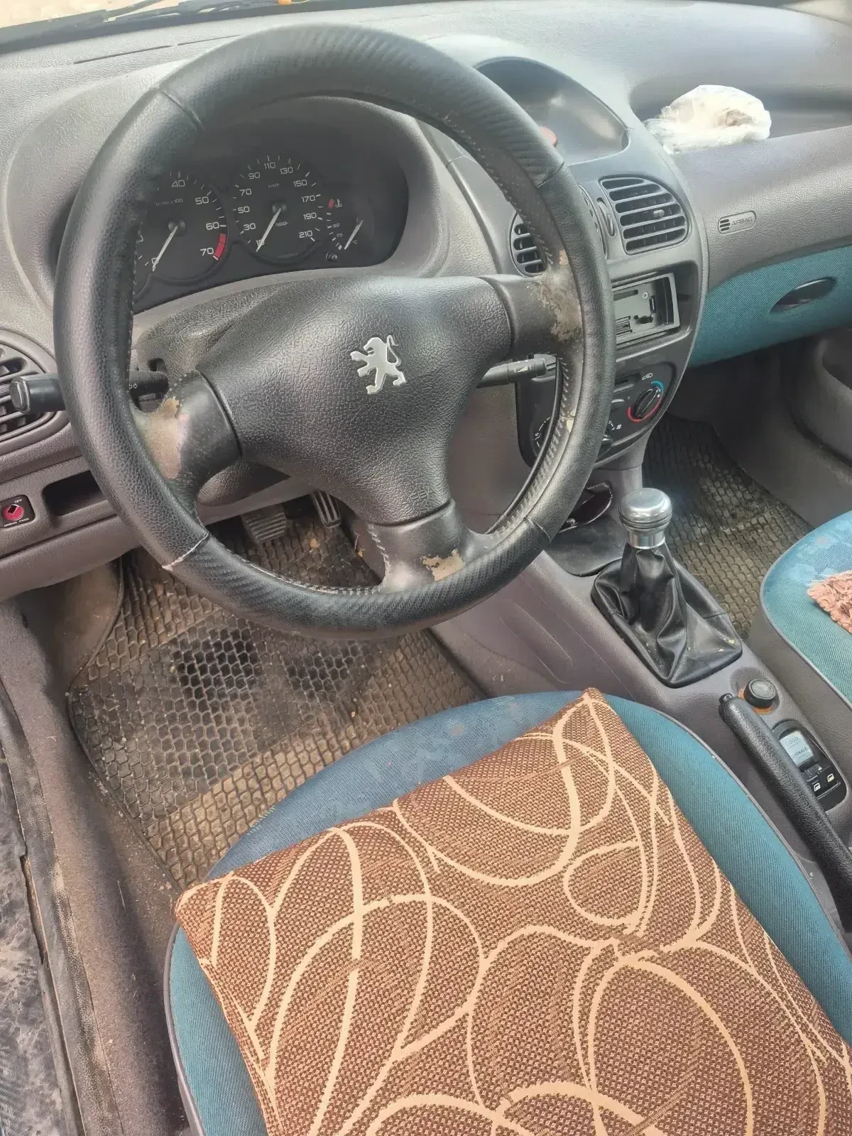 Peugeot 206, снимка 5 - Автомобили и джипове - 54891039