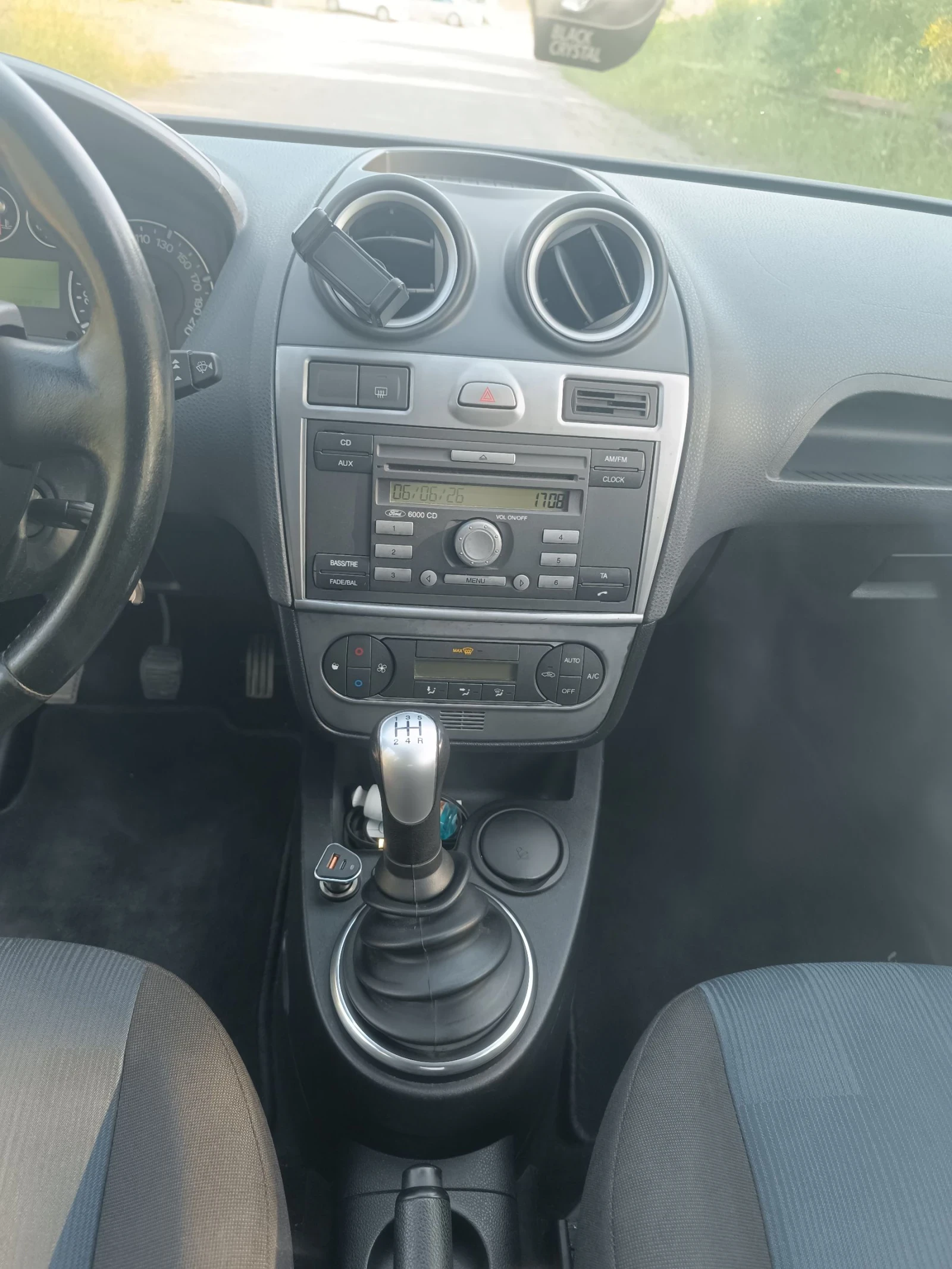 Ford Fiesta, снимка 13 - Автомобили и джипове - 55108372
