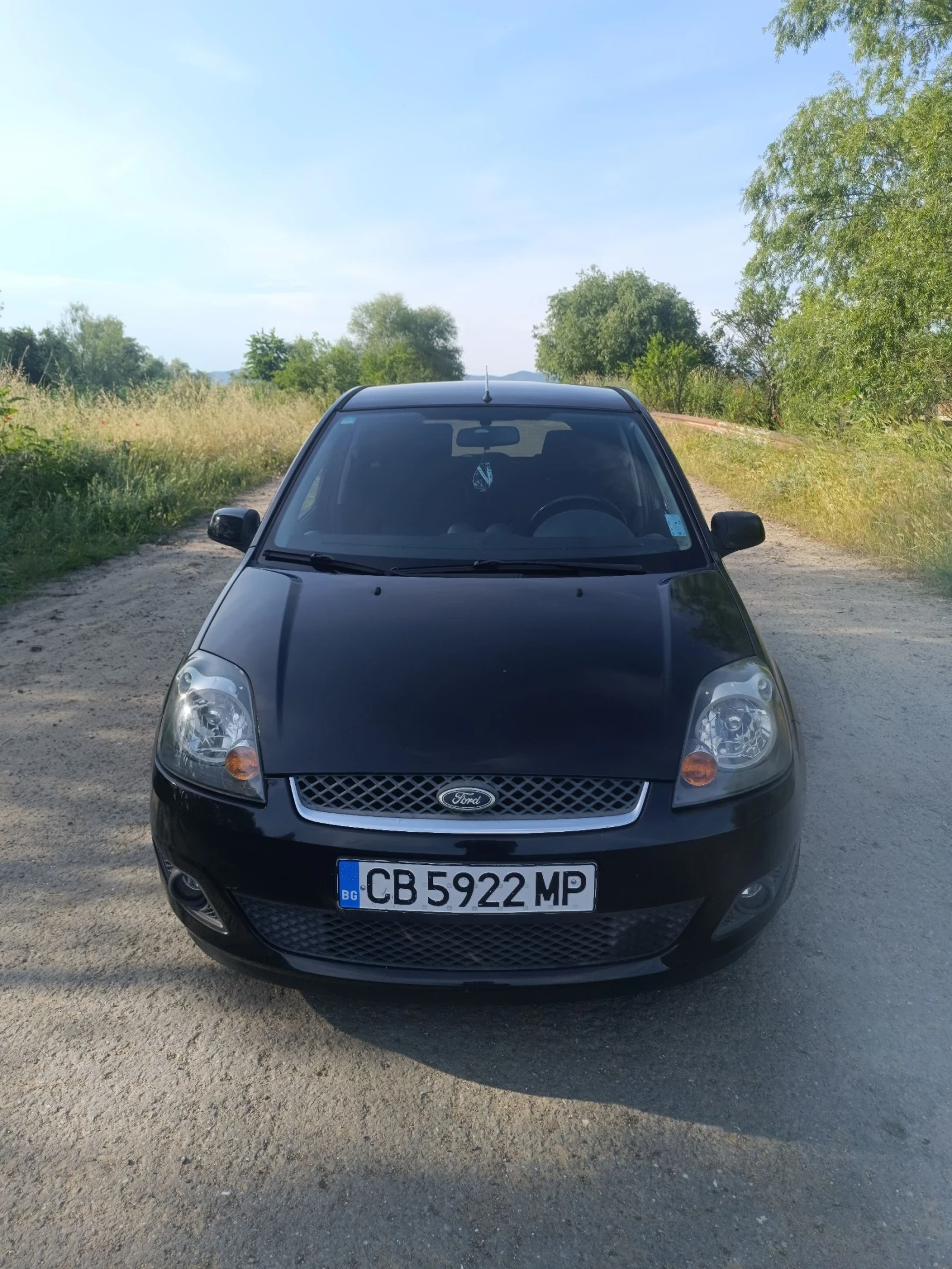 Ford Fiesta, снимка 2 - Автомобили и джипове - 55108372