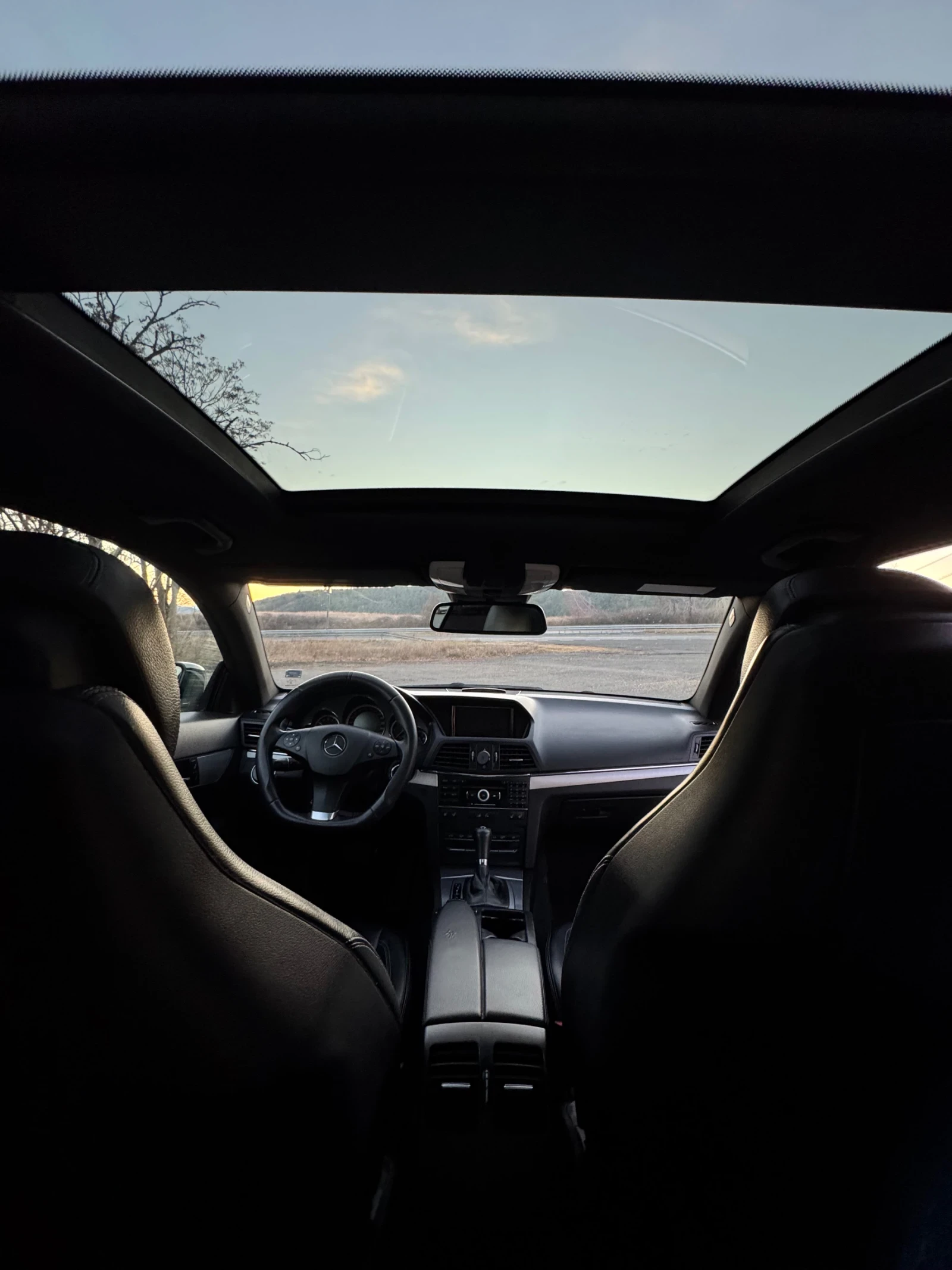 Mercedes-Benz E 350 /// PANO /// OBDUHVANE ///, снимка 10 - Автомобили и джипове - 55996749