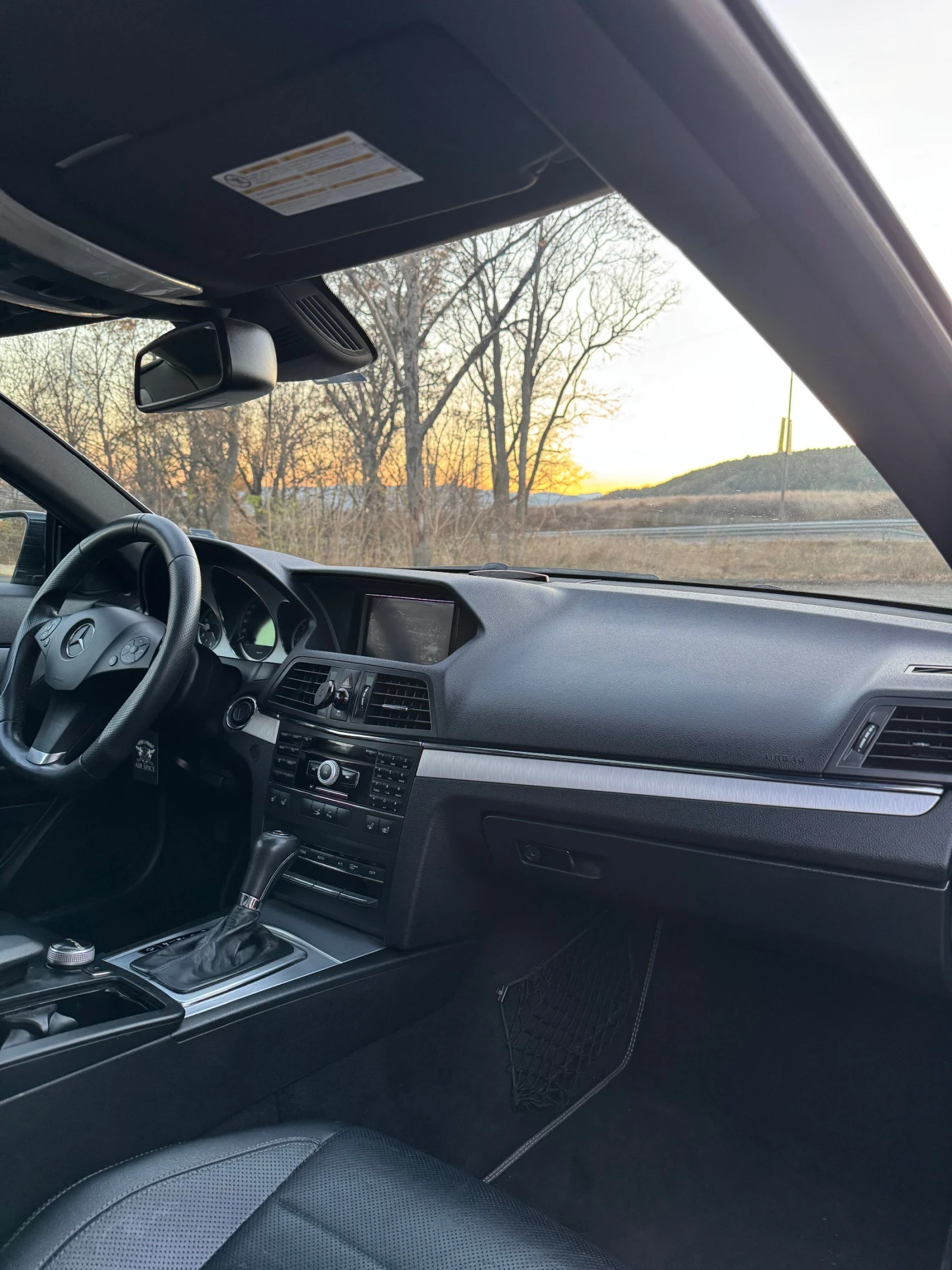 Mercedes-Benz E 350 /// PANO /// OBDUHVANE ///, снимка 7 - Автомобили и джипове - 55996749