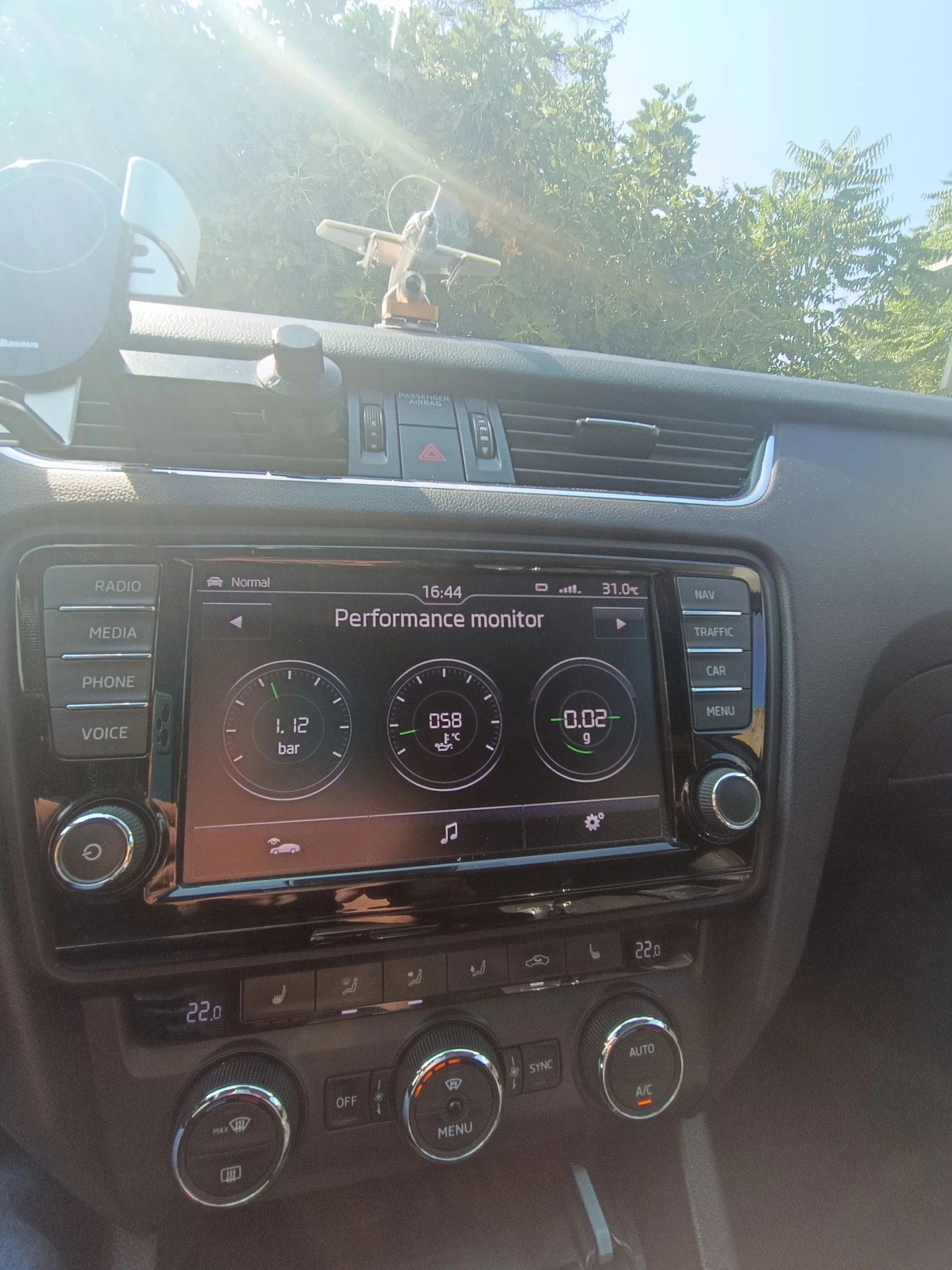 Skoda Octavia Scout, снимка 15 - Автомобили и джипове - 56184679