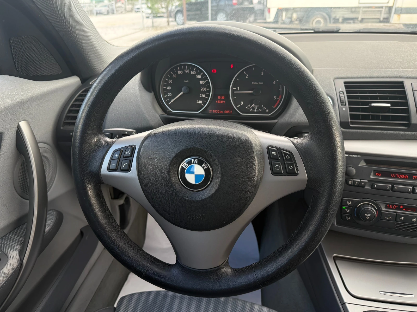 BMW 120 120d , снимка 15 - Автомобили и джипове - 56234889
