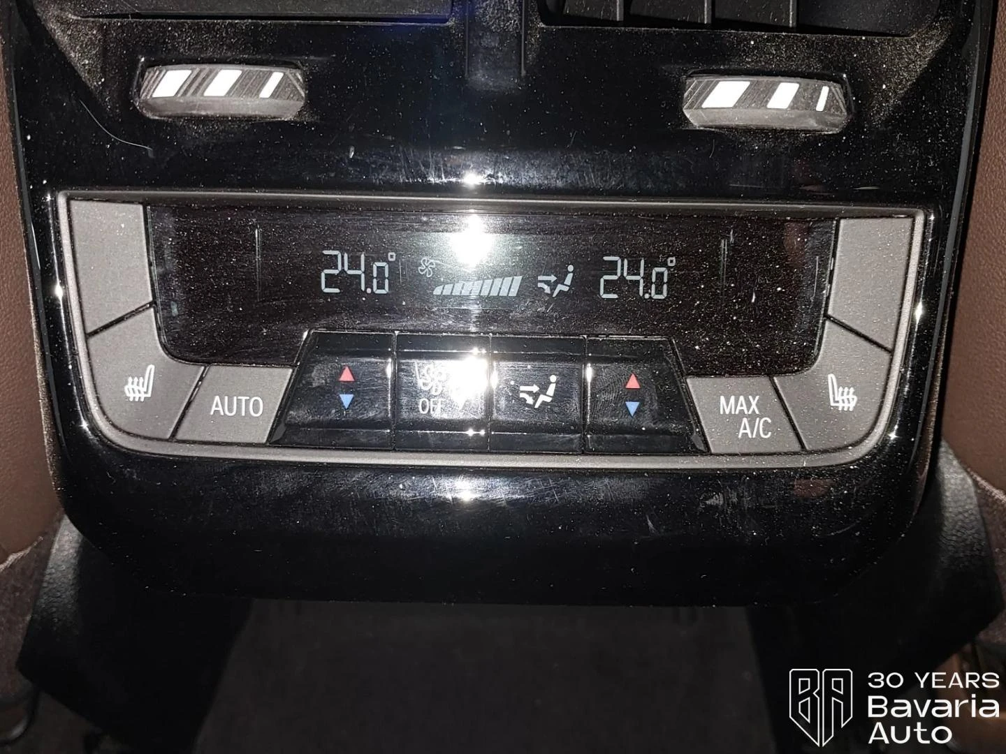 BMW iX M60 xDrive Sport, снимка 15 - Автомобили и джипове - 56396421