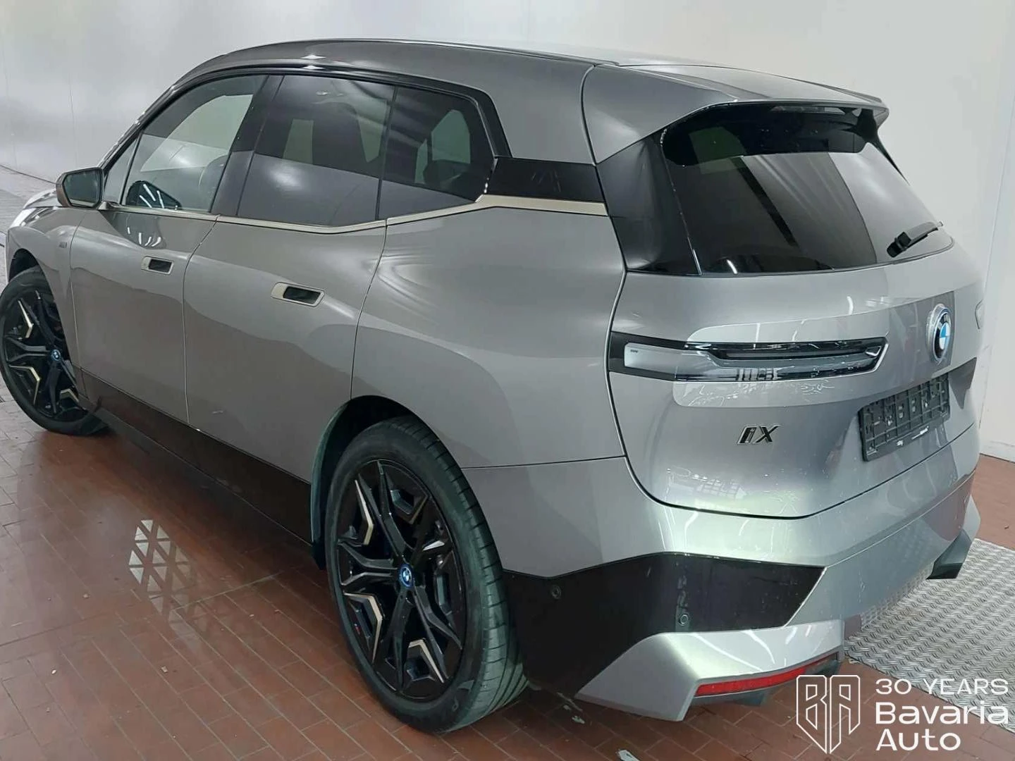 BMW iX M60 xDrive Sport, снимка 2 - Автомобили и джипове - 56396421