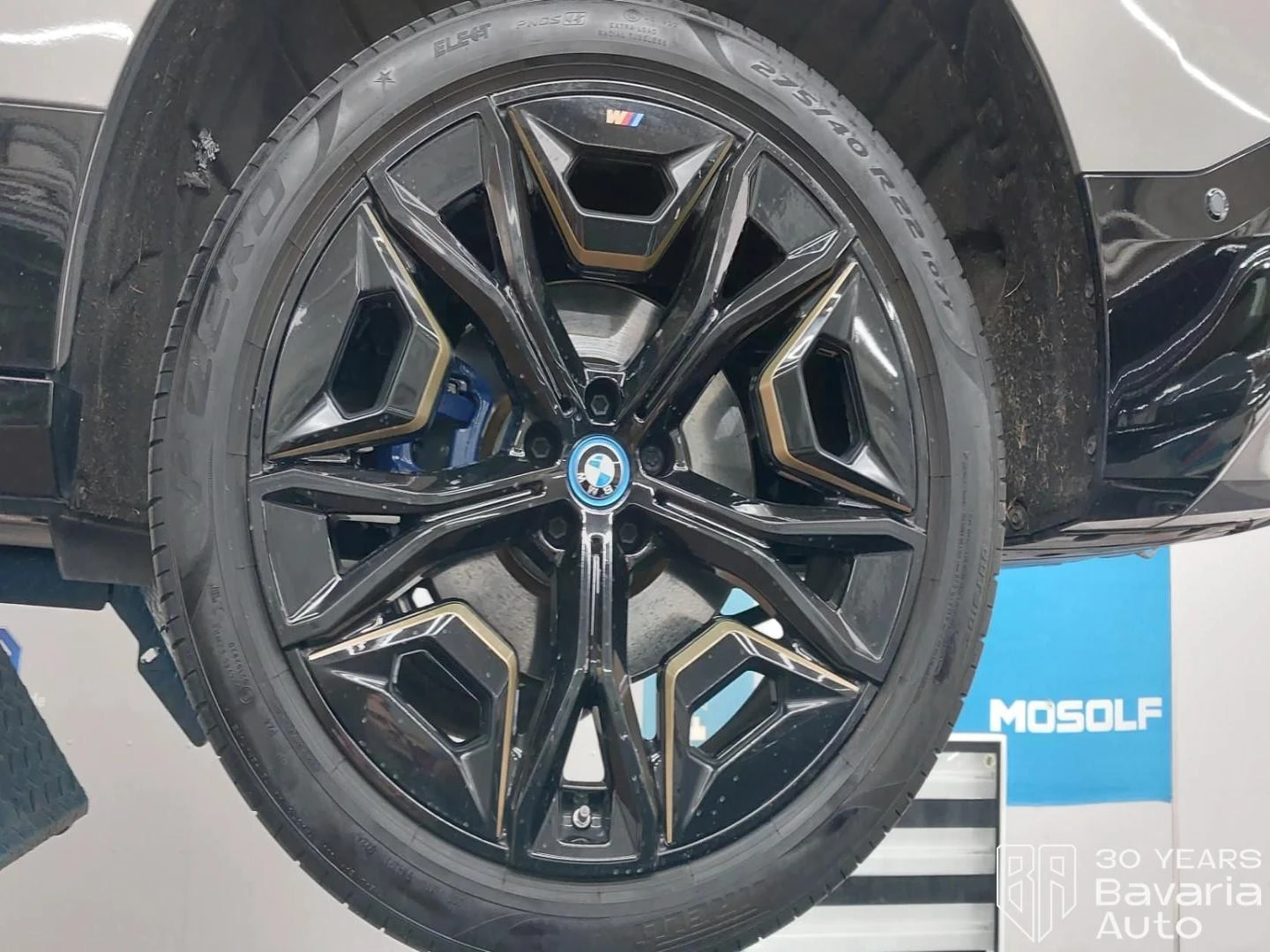 BMW iX M60 xDrive Sport, снимка 17 - Автомобили и джипове - 56396421