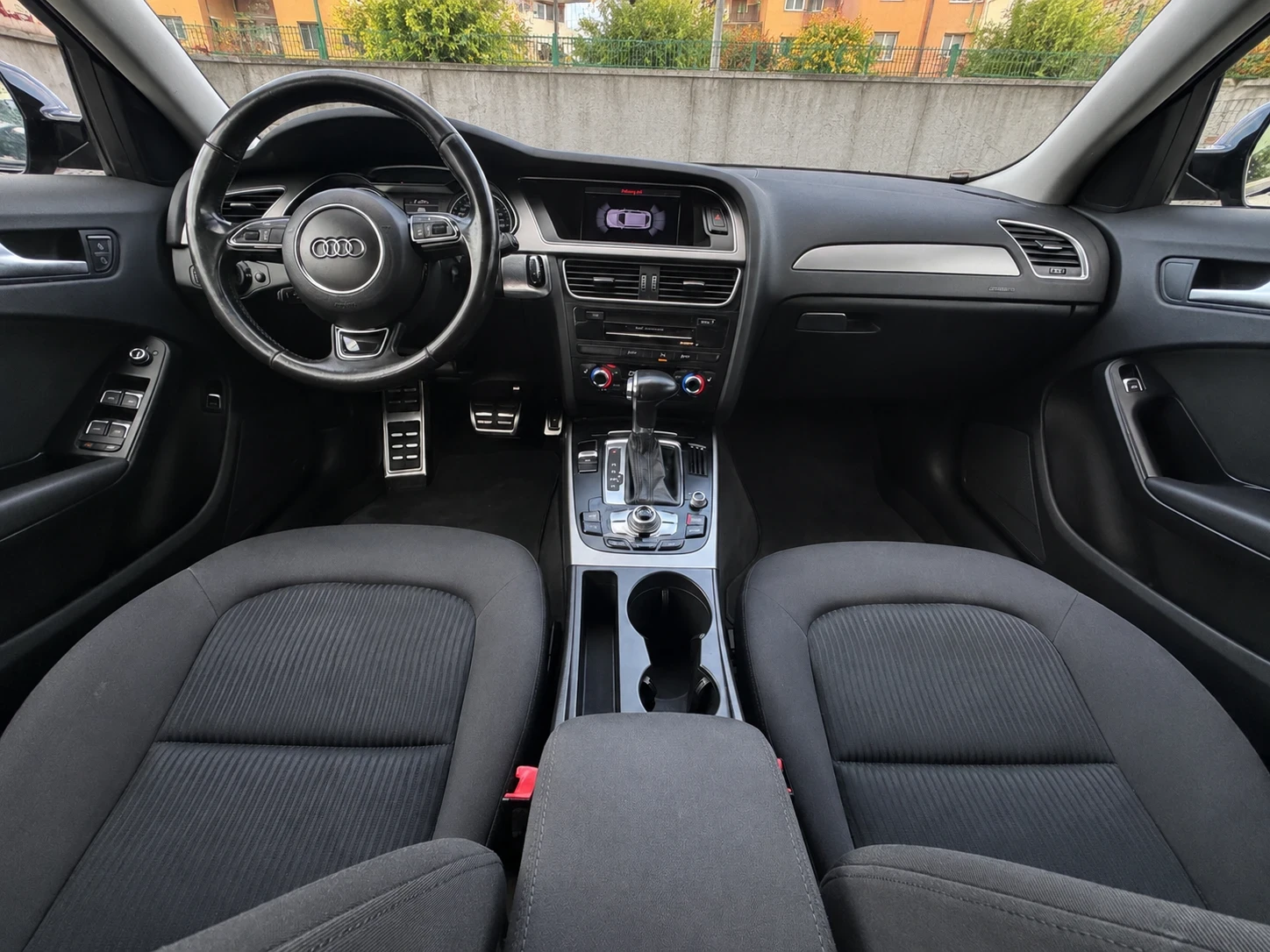 Audi A4 2.0 TDI Face Navi Подгрев, снимка 10 - Автомобили и джипове - 56433039