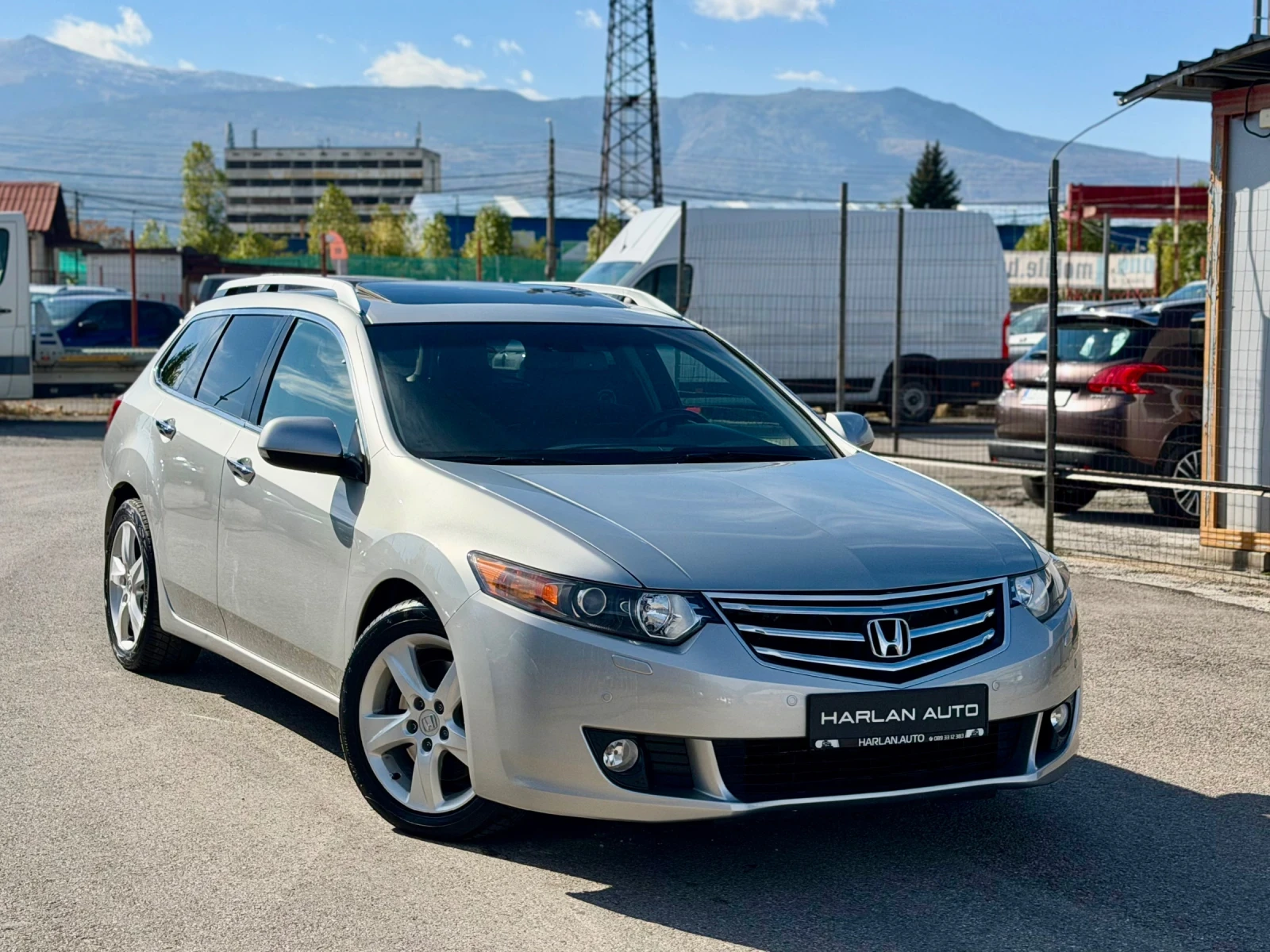 Honda Accord 2.4i Executive Automatic Сервизна История