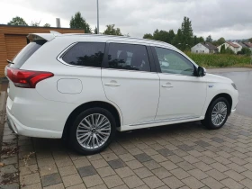 Mitsubishi Outlander 2.4 Plug-in Hibrid (PHEV), снимка 9