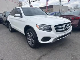  Mercedes-Benz GLC 30...