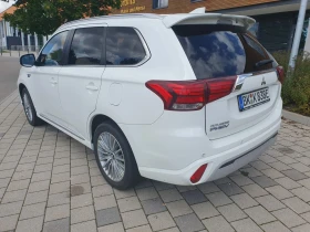 Mitsubishi Outlander 2.4 Plug-in Hibrid (PHEV) - 25000 € / 48895.75 лв. - 82182362 11