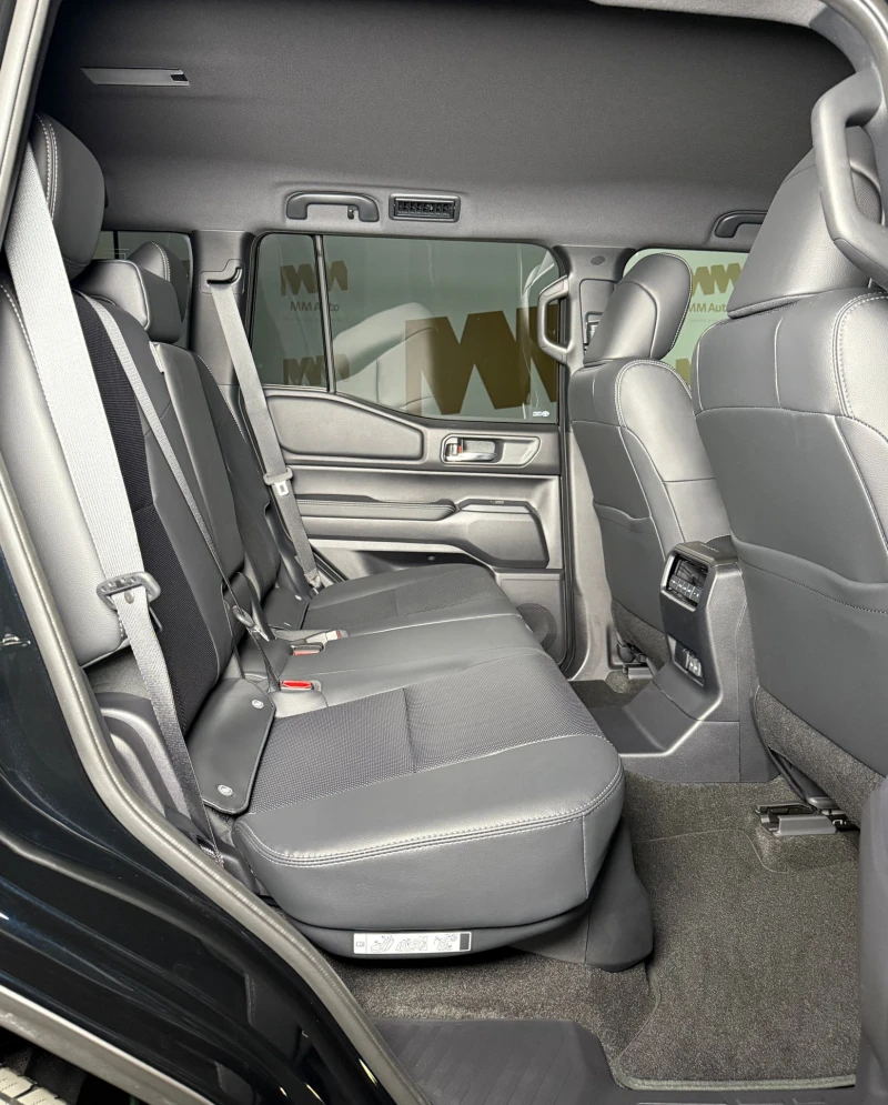 Toyota Land cruiser 250* Executive* Prado* 2.8D* 4x4* Вентилация, снимка 11 - Автомобили и джипове - 51415809