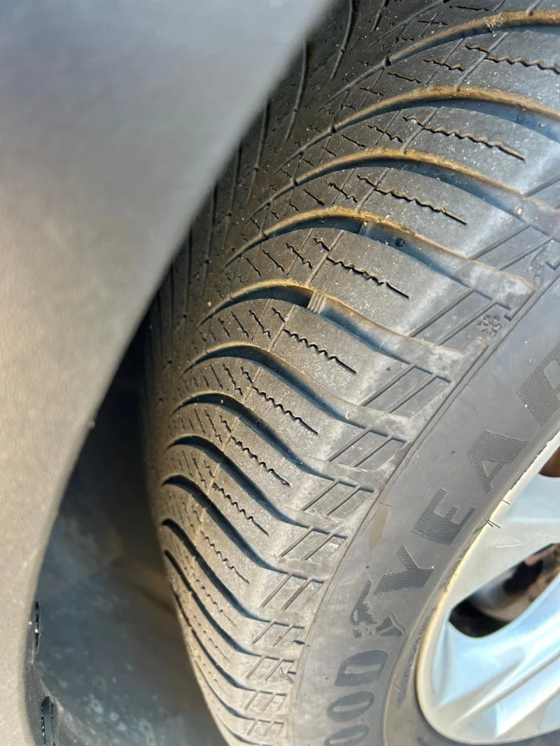 Ford Kuga Titanium TDCI, снимка 8 - Автомобили и джипове - 52124310