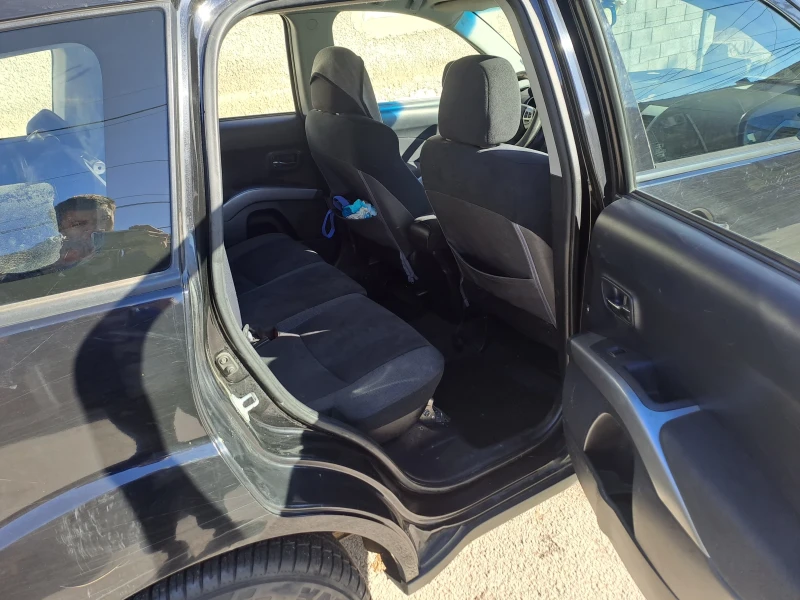 Mitsubishi Outlander, снимка 5 - Автомобили и джипове - 52390747