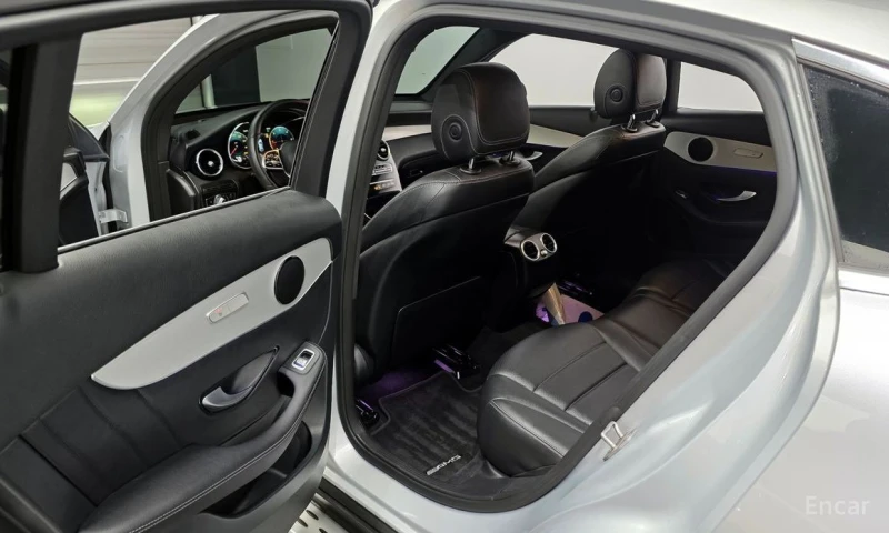 Mercedes-Benz GLC 220, снимка 11 - Автомобили и джипове - 53013876