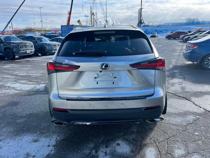 Lexus NX 300 * CARFAX * БЕЗ ПЪРВОНАЧАЛНА ВНОСКА, снимка 4 - Автомобили и джипове - 53316947