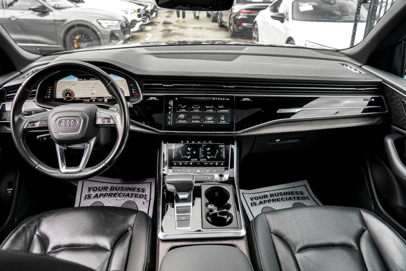 Audi Q8 S-line* PANO* BOSE* DISTRONIC* OБДУХ* 360* AMBIENT, снимка 9 - Автомобили и джипове - 53597302