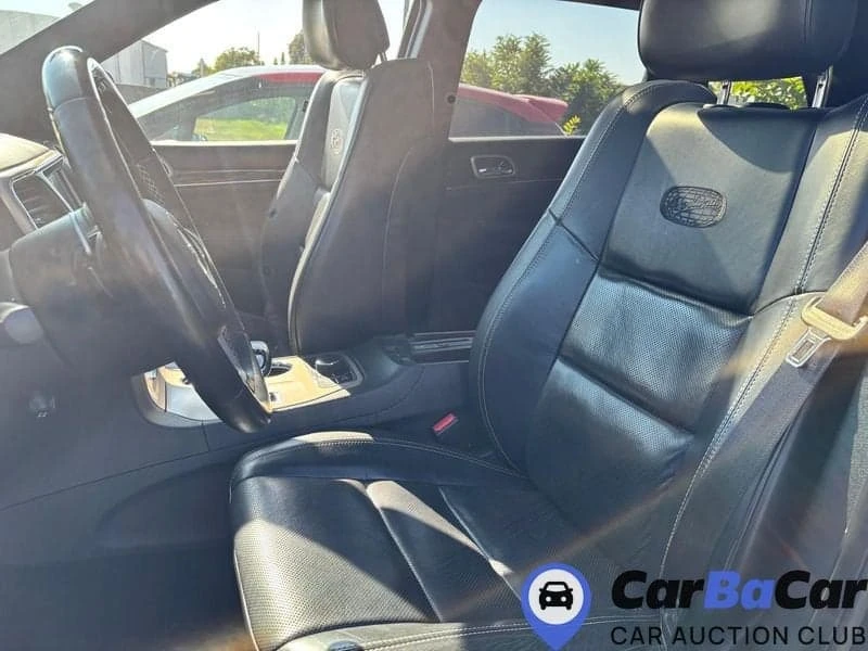 Jeep Grand cherokee 3.0, снимка 8 - Автомобили и джипове - 52865332