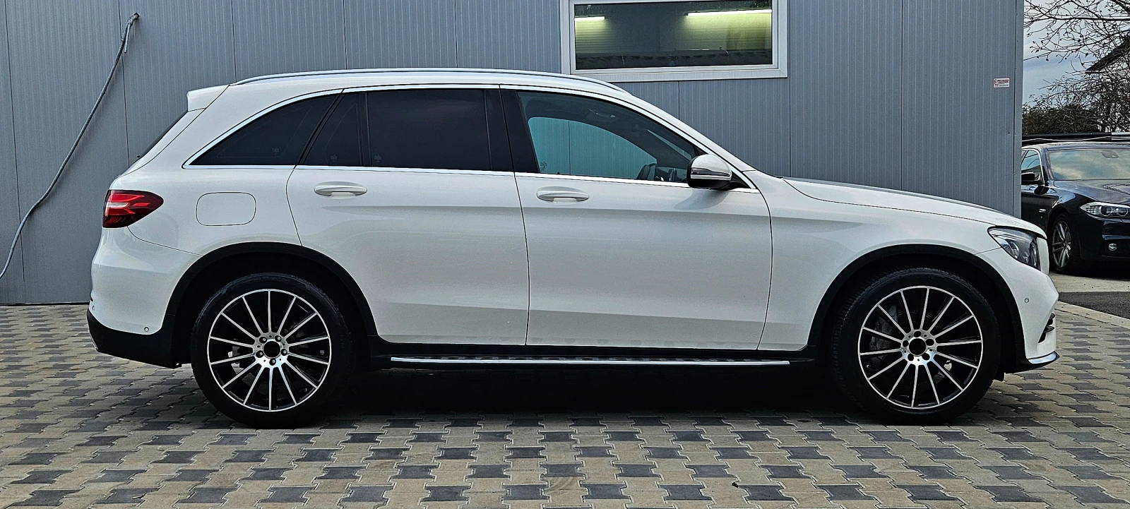 Mercedes-Benz GLC 350 AMG/9G/GERMANY/PANO/CAMERA/ПОДГРЕВ/SIGN ASSYST/LIZ - изображение 4