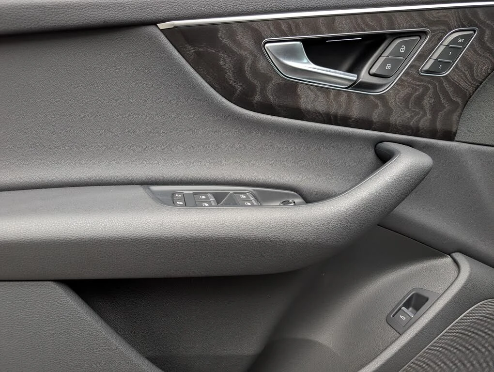 Audi Q7 * Progressiv* S-Line* АвтоКредит (ЦЕНА ДО БГ) - изображение 8
