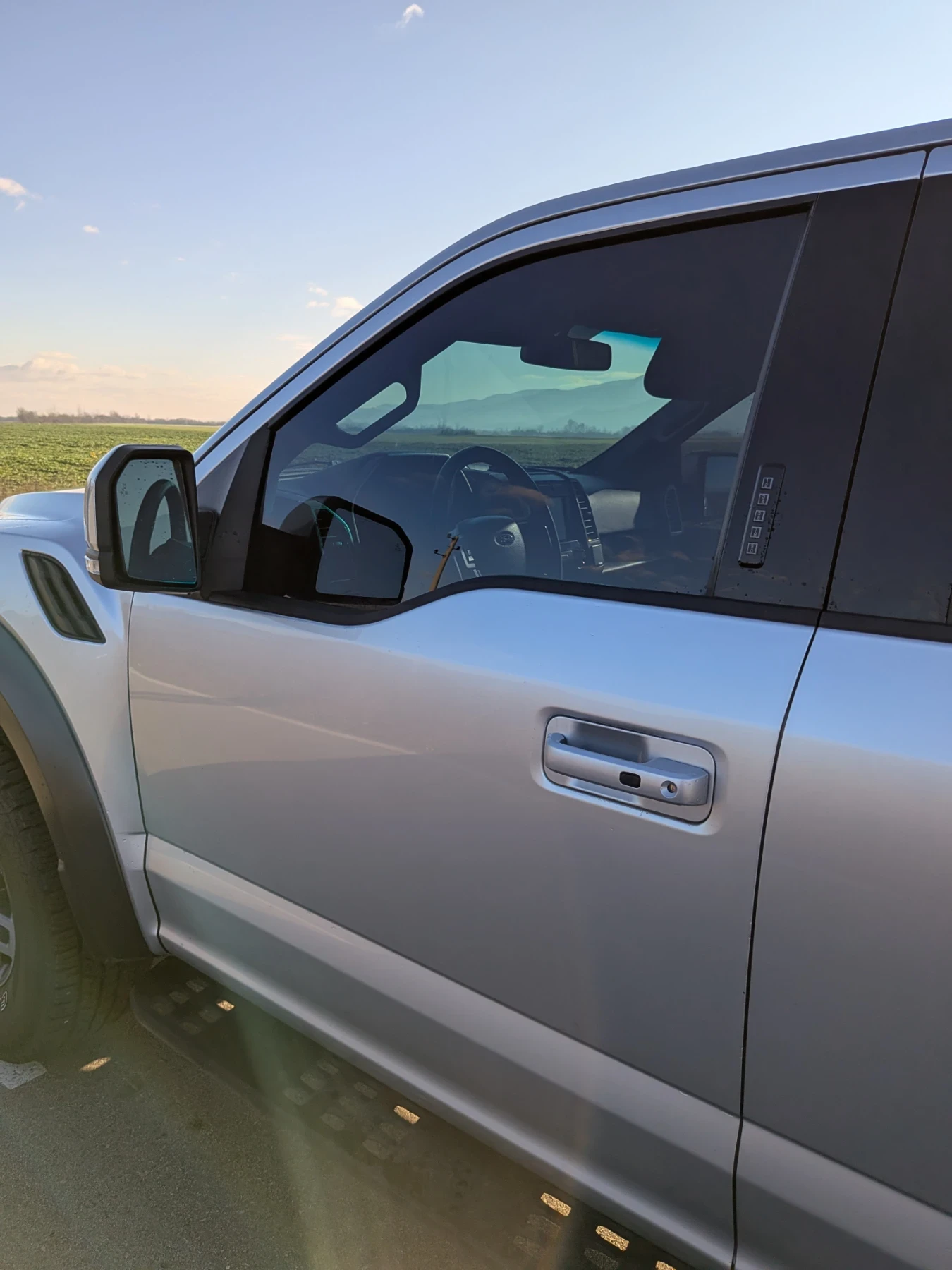 Ford F150 RAPTOR - изображение 3