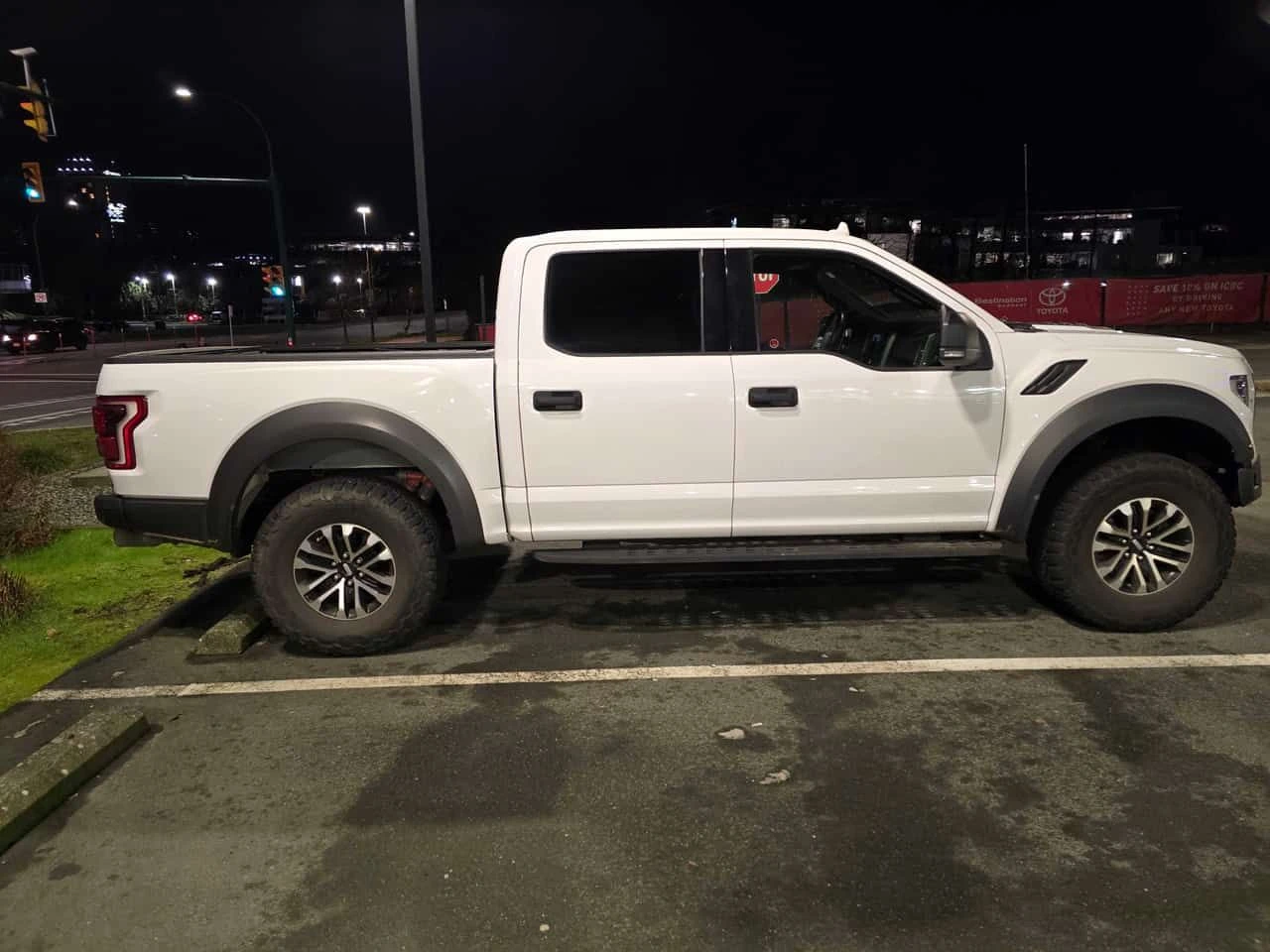 Ford F150 * Raptor * BANG & OLUFSEN* KEYLESS* �������*  | Mobile.bg � ����������� 14