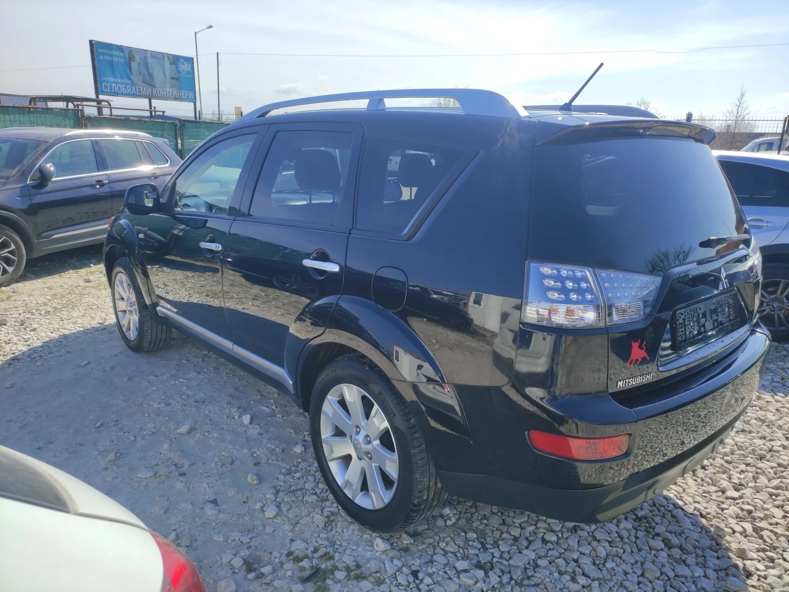 Mitsubishi Outlander 2, 4i Automat Xenon Keyless, снимка 4 - Автомобили и джипове - 53839550
