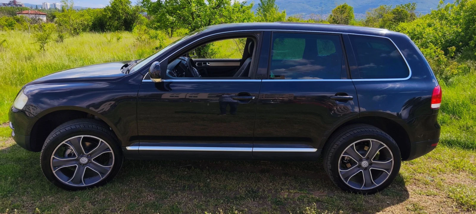 VW Touareg, снимка 2 - Автомобили и джипове - 54663914