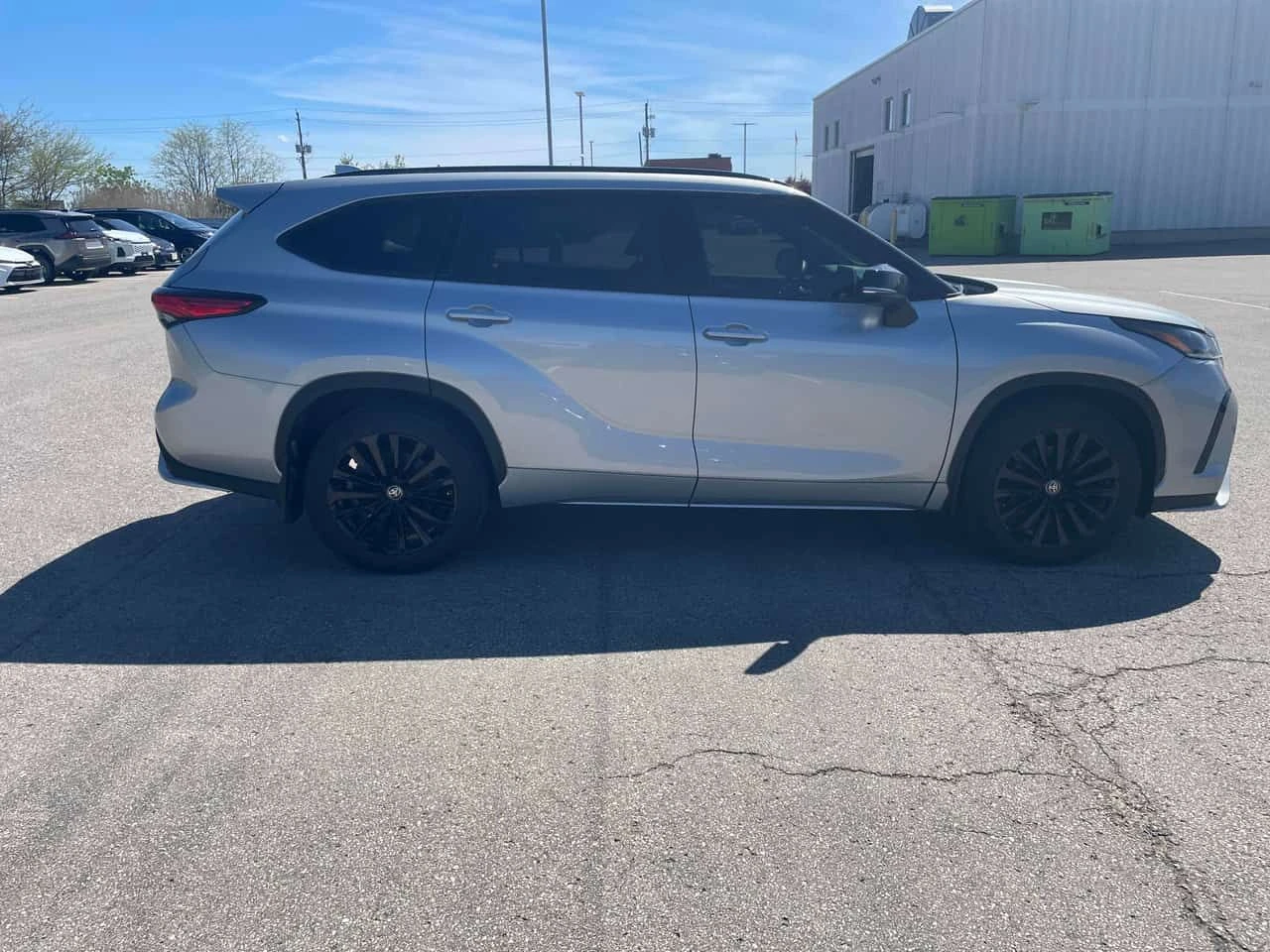 Toyota Highlander AWD  CARFAX, снимка 3 - Автомобили и джипове - 54679727