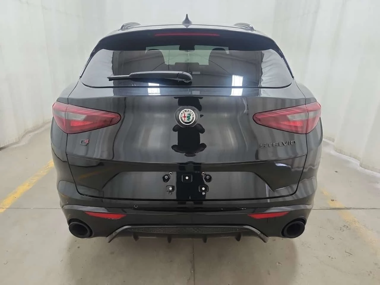 Alfa Romeo Stelvio * ESTREMA * CARFAX * ЦЕНА ДО БГ, снимка 4 - Автомобили и джипове - 54729472
