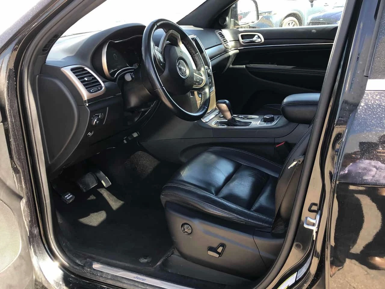Jeep Grand cherokee Limited/CARFAX/КЛИП/ОТ ПРЕДСТАВИТЕЛСТВО, снимка 6 - Автомобили и джипове - 54956961