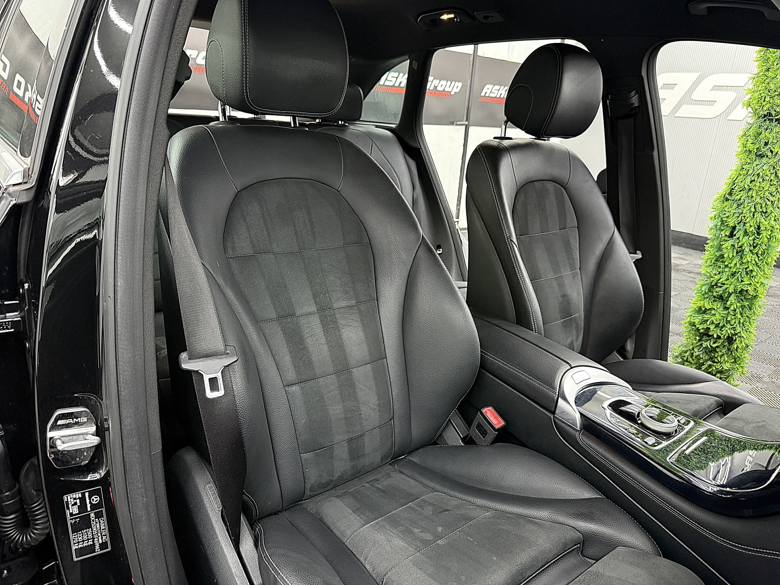 Mercedes-Benz GLC 220 AMG-Line/4-Matic/START STOP/СОБСТВЕН ЛИЗИНГ, снимка 11 - Автомобили и джипове - 55085668