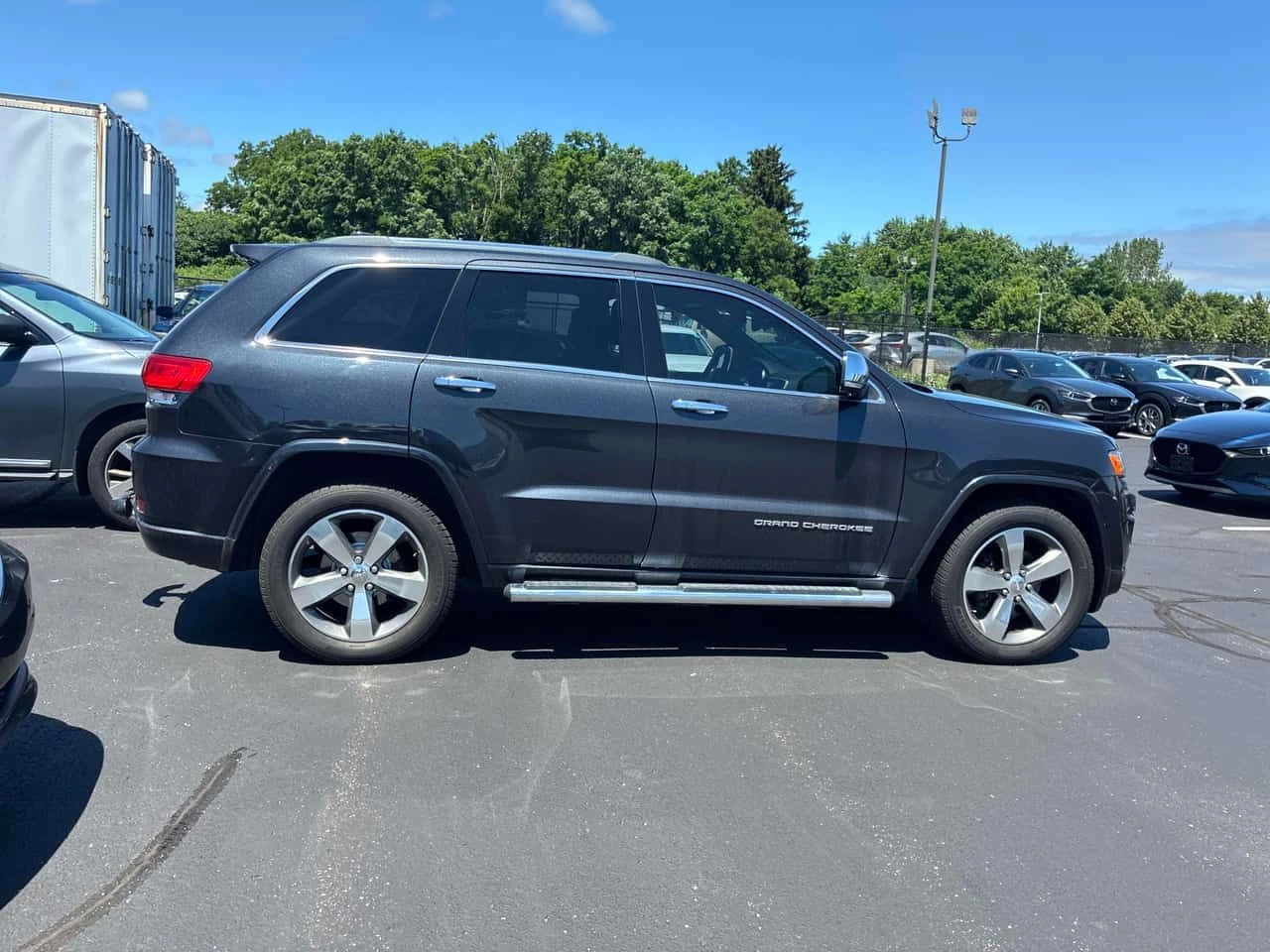 Jeep Grand cherokee * Overland * АВТОКРЕДИТ БЕЗ ПЪРВОНАЧАЛНА ВНОСКА* , снимка 3 - Автомобили и джипове - 55261557