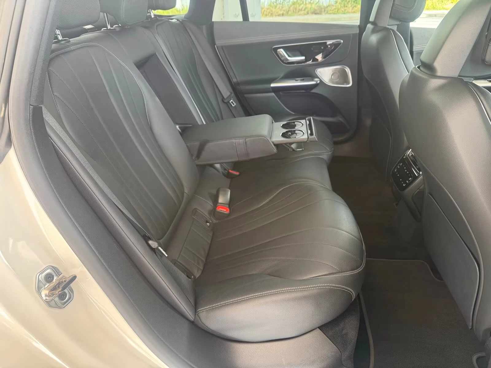 Mercedes-Benz EQE 350+ AMG/245H/PANO/360/DISTR/BURM/MEMO/721z, снимка 13 - Автомобили и джипове - 55576911