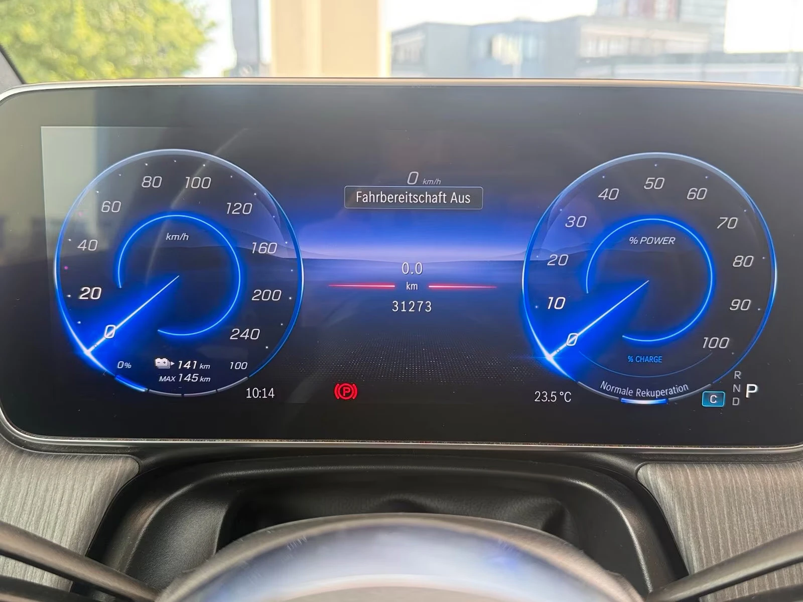 Mercedes-Benz EQE 350+ AMG/245H/PANO/360/DISTR/BURM/MEMO/721z, снимка 14 - Автомобили и джипове - 55576911